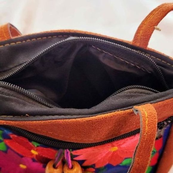 Embroidered Fabric Purse Tote Bag Floral  For Travel Cosmetics Zip Top - Picture 5 of 7